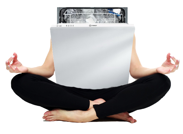 Lavastoviglie che fa yoga